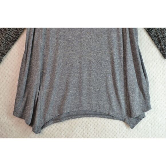 LOGO Lori Goldstein Women's Large Gray Color Block Tunic with Lace Accents - Picture 3 of 16